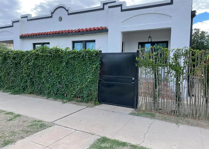 1926 Historic Duplex, Near U Of A, 1 Bedroom 1 Ba