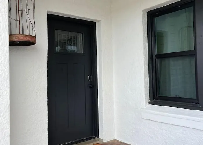 Holiday home 1926 Historic Duplex, Near U Of A, 1 Bedroom 1 Ba Tucson